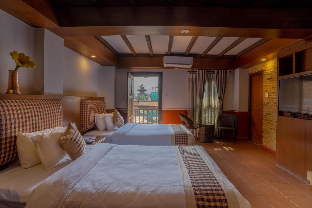 Pahan Chhen - Boutique Hotel カトマンズ エクステリア 写真