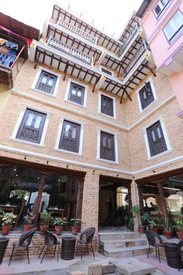 Pahan Chhen - Boutique Hotel カトマンズ エクステリア 写真